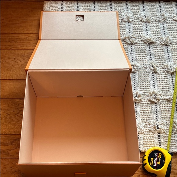 Louis Vuitton Signature Orange Gift Box - Picture 5 of 5